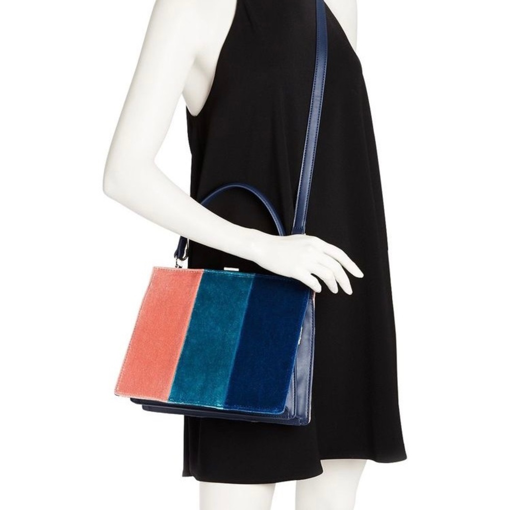 Velvet Colorblock Handbag (Blue/Pink) - Picture 3 of 16